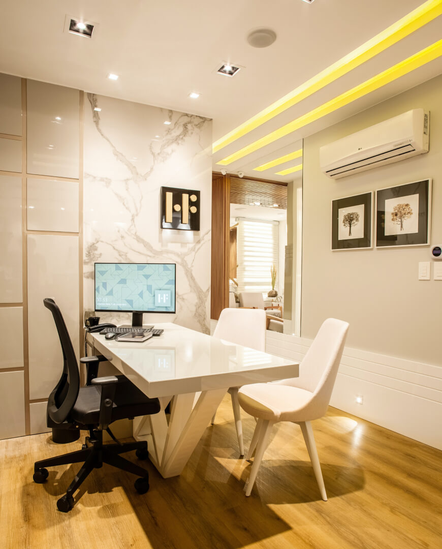 Modern Office Workstation Table
