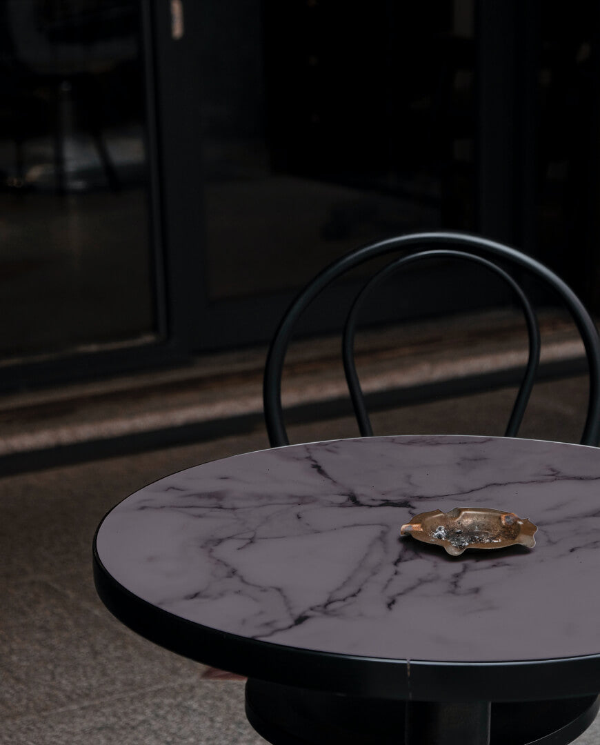 Classic Tethered Premium Table
