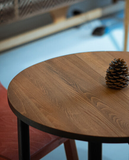 Modern Lenin table